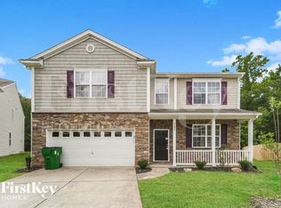 7302 Lamplighter Close Dr, Matthews, NC 28105