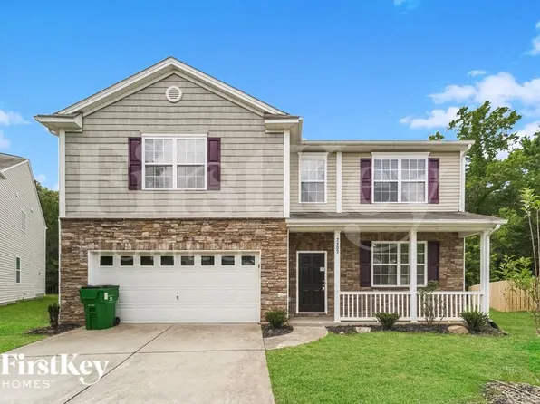 7302 Lamplighter Close Dr, Matthews, NC 28105