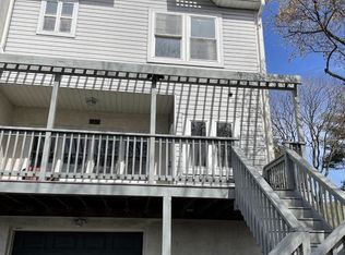 131 Barley Sheaf Dr, Norristown, PA 19403
