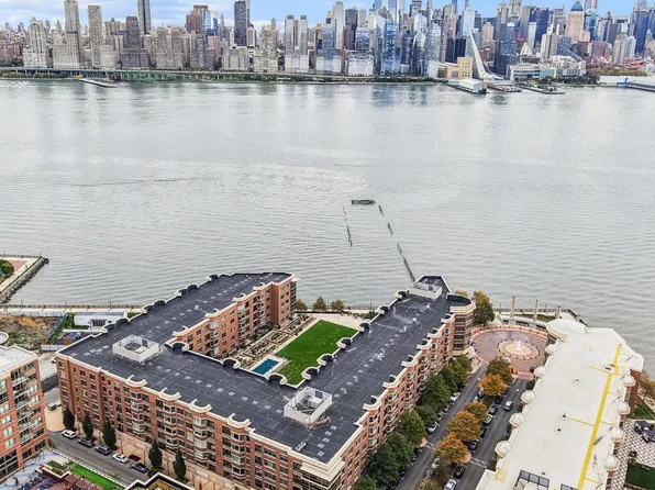 20 Avenue At Port Imperial APT 315, West New York, NJ 07093