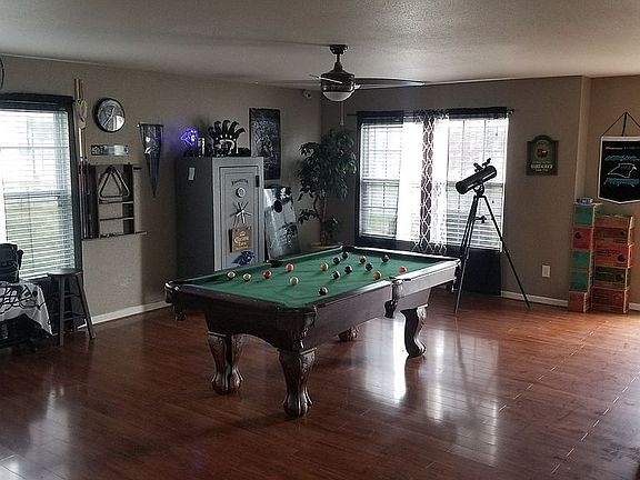 4th image of 3336 Pikes Peak Dr