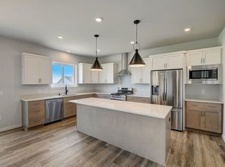 673 Ridge Vw, Oregon, WI 53575