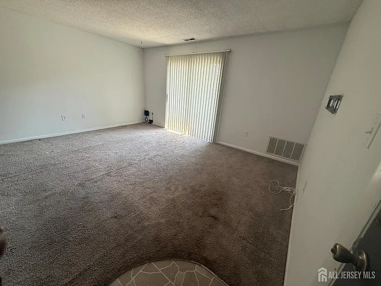 1908 Ravens Crest Dr — Photo 3