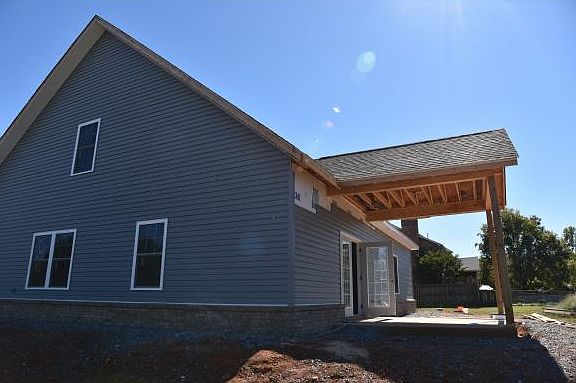 3rd image of 1008 Lawson Dr