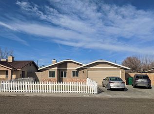 812 White Oak Dr, Ridgecrest, CA 93555