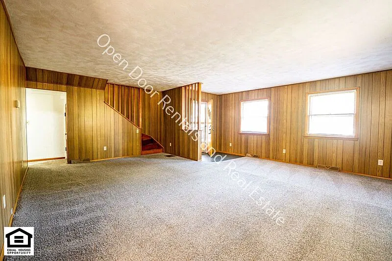 2 bed, 1.0 bath, $1,200 — Photo 3