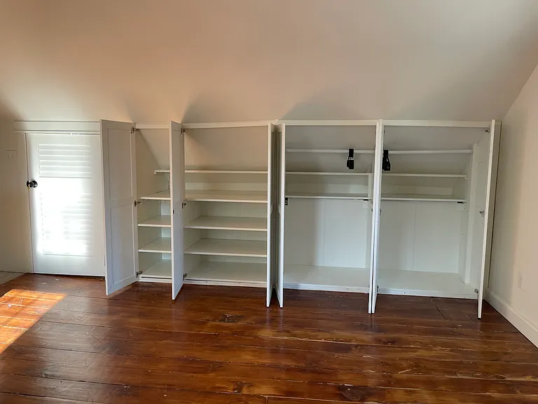 bedroom 2 - 3rd floor - built-in closet