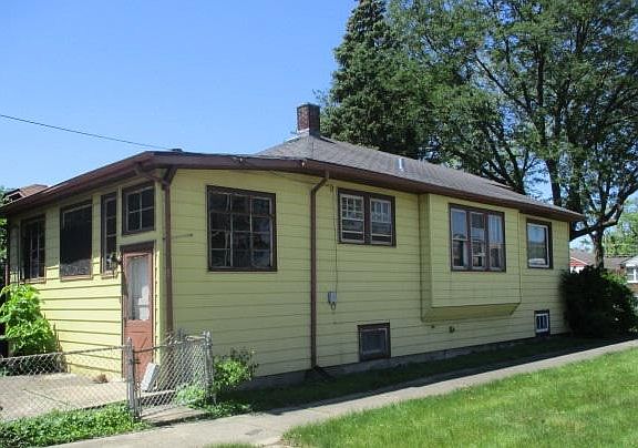 3rd image of 701 S 22nd Ave