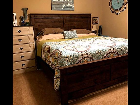 Master bedroom 