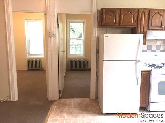 3rd image of 2417 41st St #3F