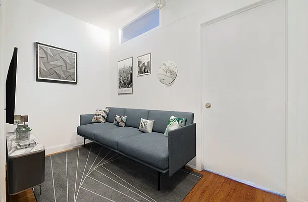 Rented by REAL New York | media 17