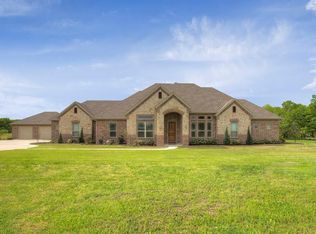 555 Hidden Pass, Royse City, TX 75189