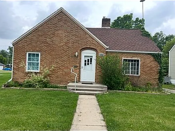 821 Wright Ave, Alma, MI 48801