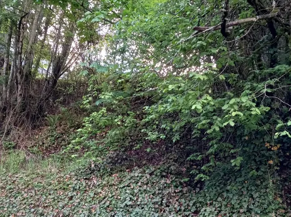 7433 S Kelly Ave, Portland, OR 97219