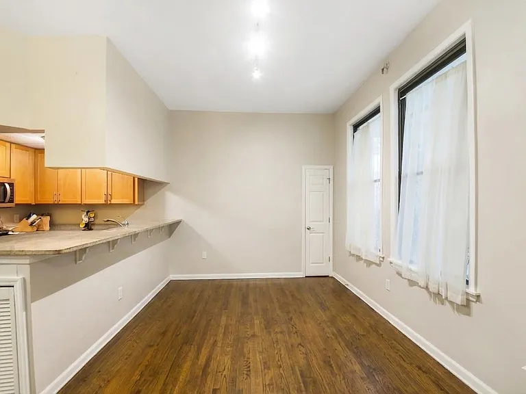 187 Wayne St #206C — Photo 3