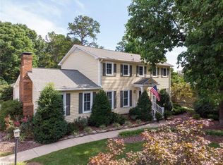 107 Wyndwood Dr, Jamestown, NC 27282