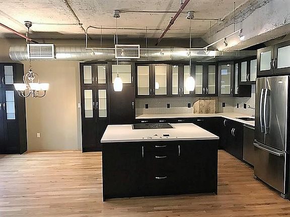 Large Open Gourmet Kitchen