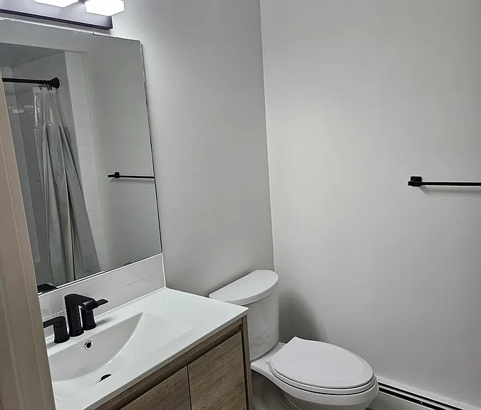2315 Cornwall St #304 — Photo 20