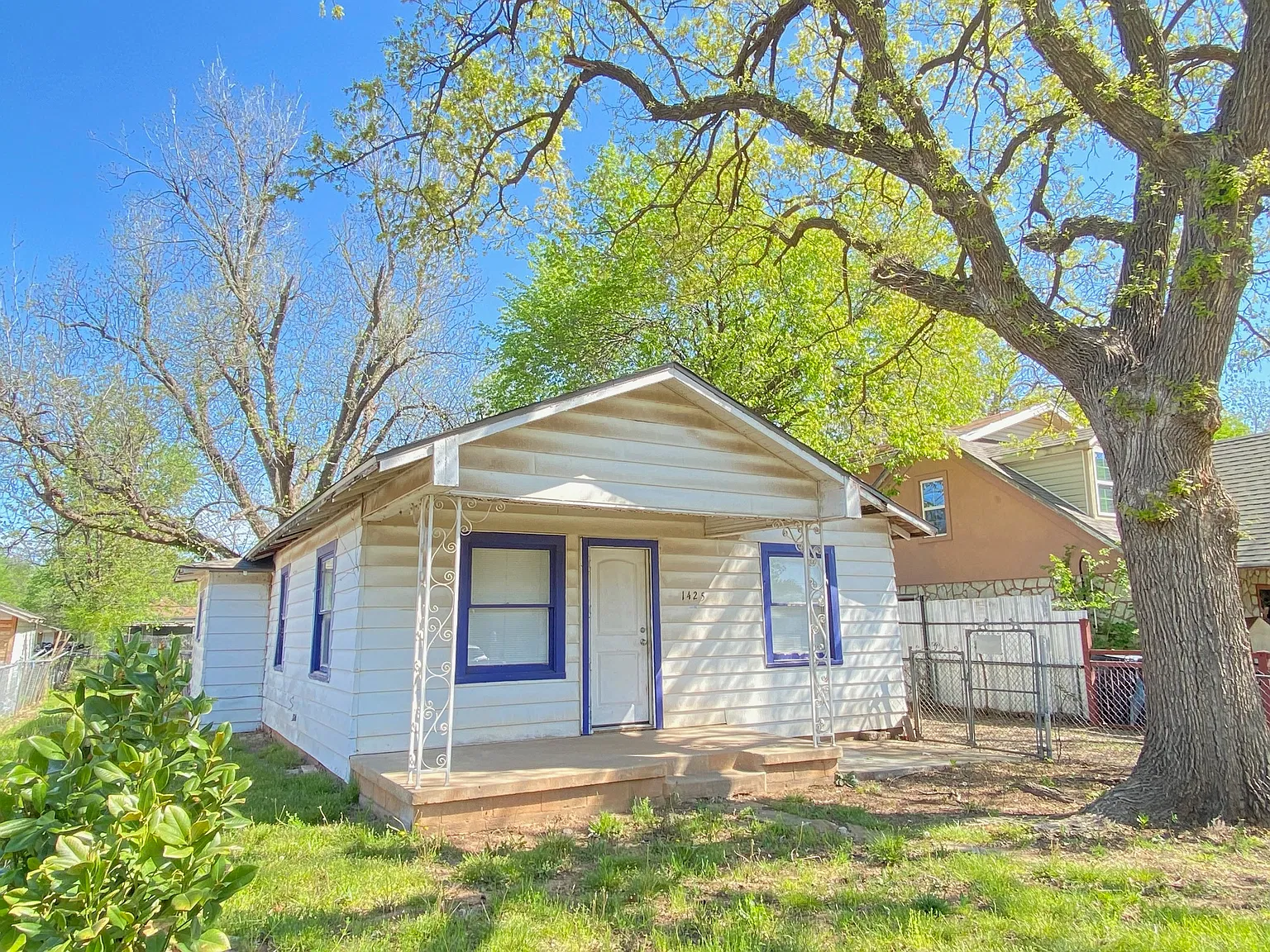 2 bed, 894 sqft, $975 — Photo 3
