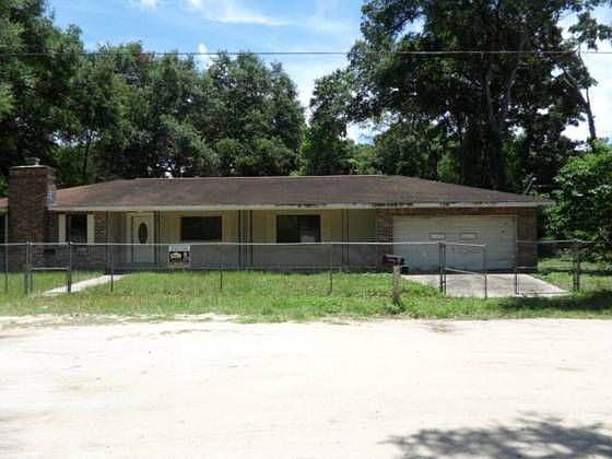 1st image of 100 Karen Dr