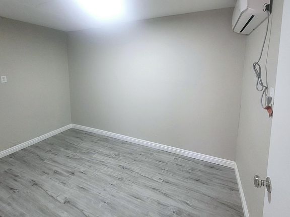 5th image of 419 W 9th St #B