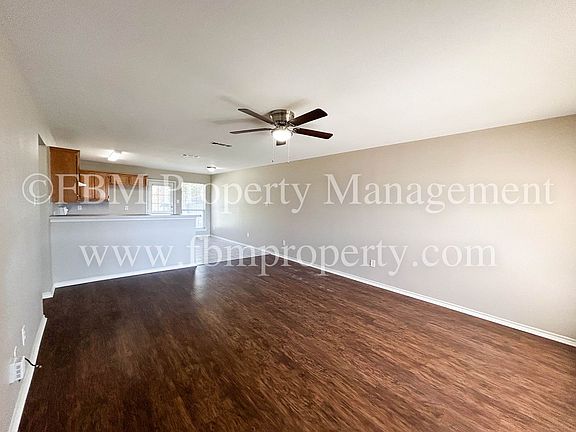4th image of 321 & 323 Lois St