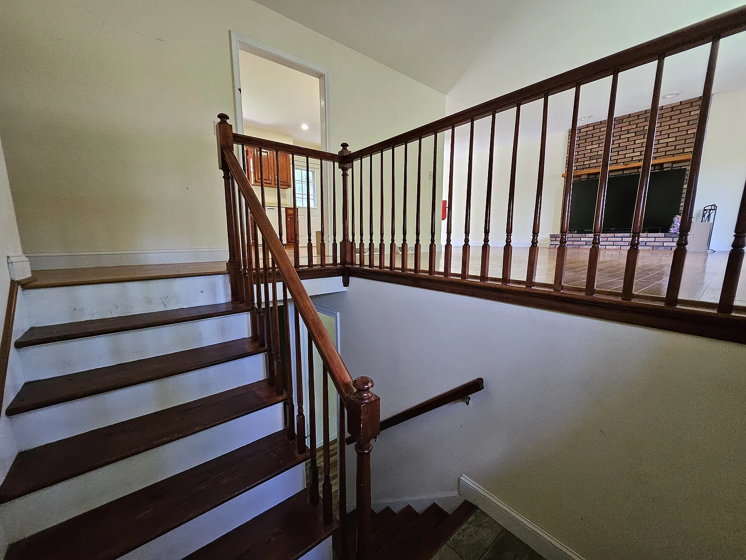 3 bed, 1742 sqft, $3,200 — Photo 2