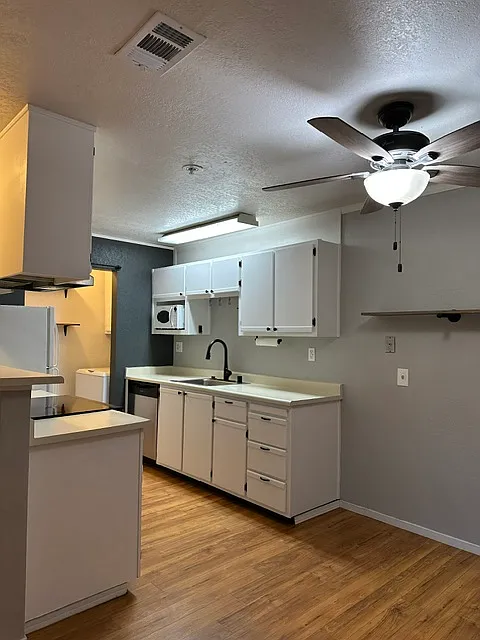 8201 Camino Colegio Dr #181