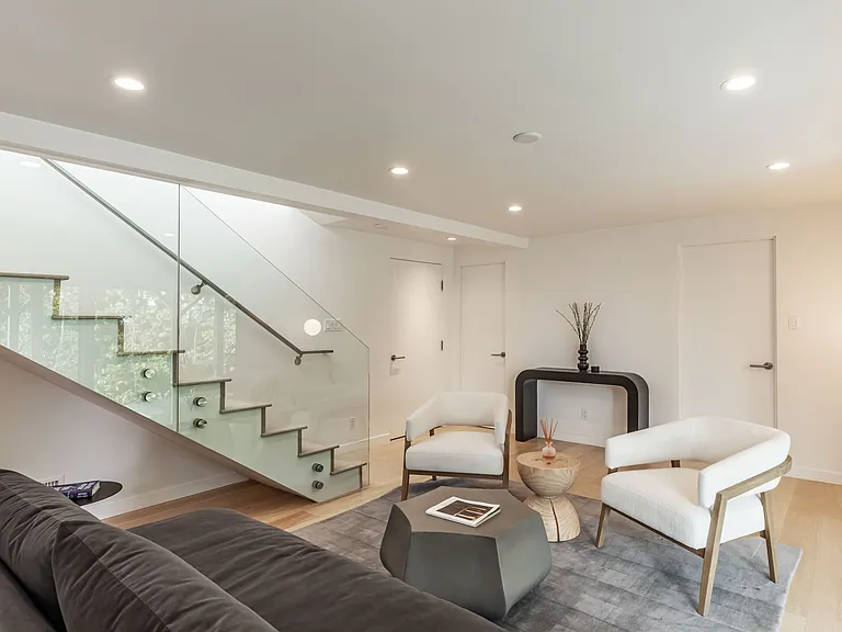 3104 Grove St — Photo 27