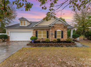 721 Sandy Green Ct, Fort Mill, SC 29715