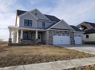 9406 Corydalis Ave, Saint John, IN 46373