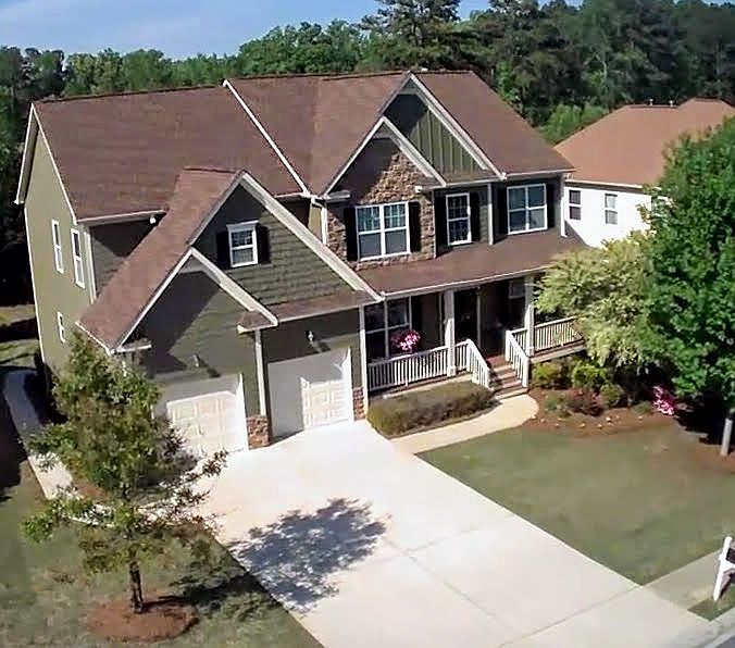 1st image of 403 Brookfield Cir