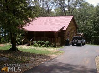 646 Mountain Shadows Rd, Hamilton, GA 31811