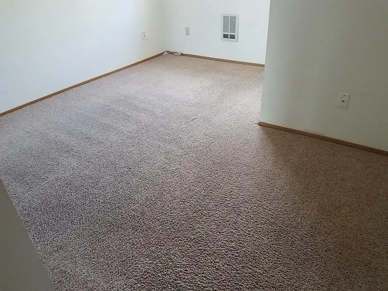 1430 S 308th Ln — Photo 6