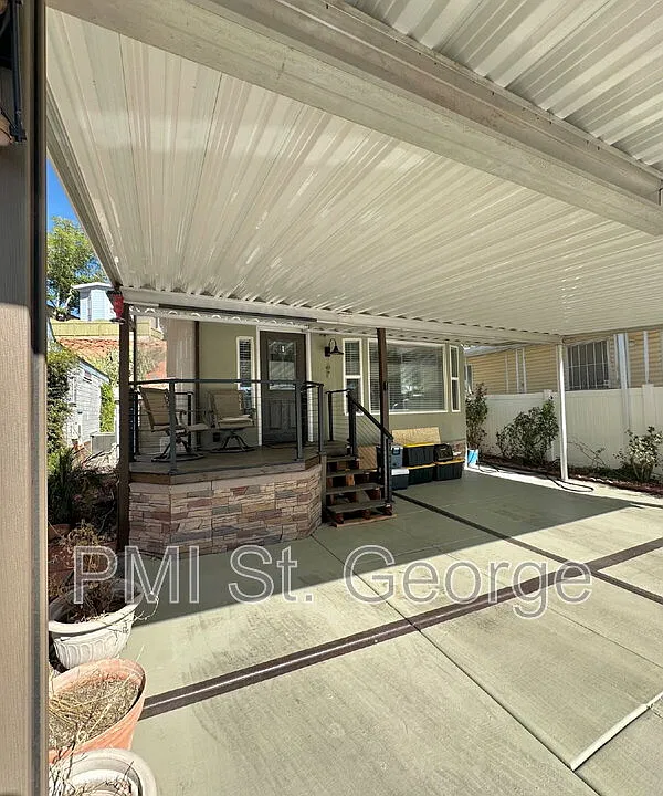 2990 E Riverside Dr