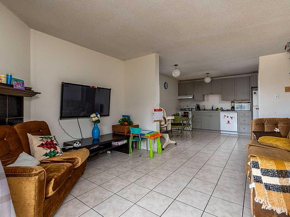 4th image of 3007 57a Ave #109B