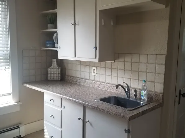 1226 Rose St #3, Lincoln, NE 68502