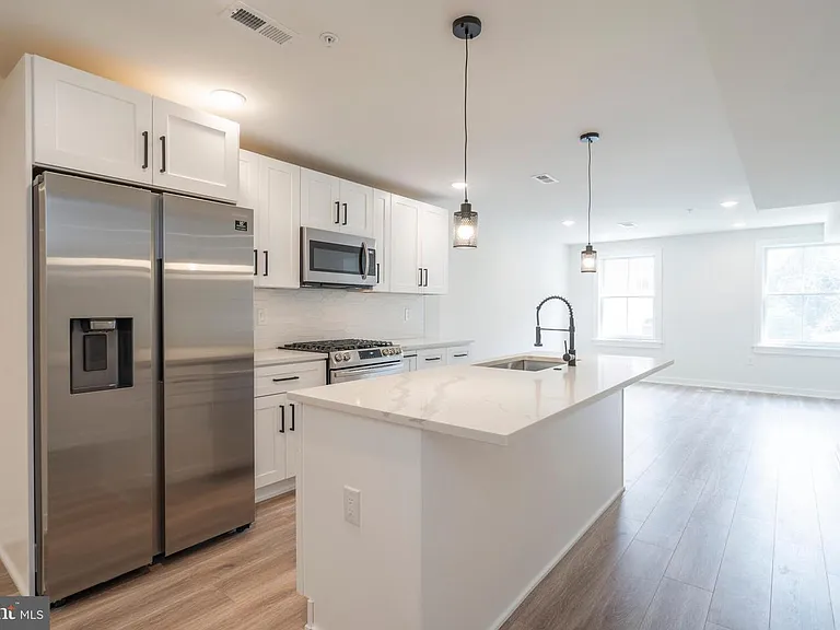 Center island in the kitchen