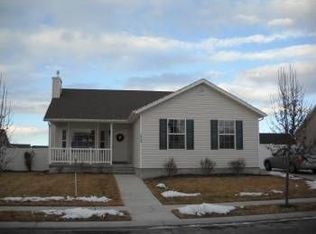 2065 Blossom St, Eagle Mountain, UT 84005