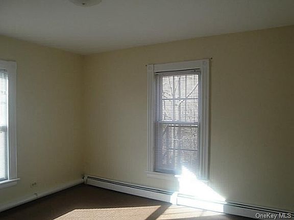 5th image of 46 Wayne Ave APT 3
