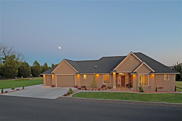1st image of 19 Linda Ln