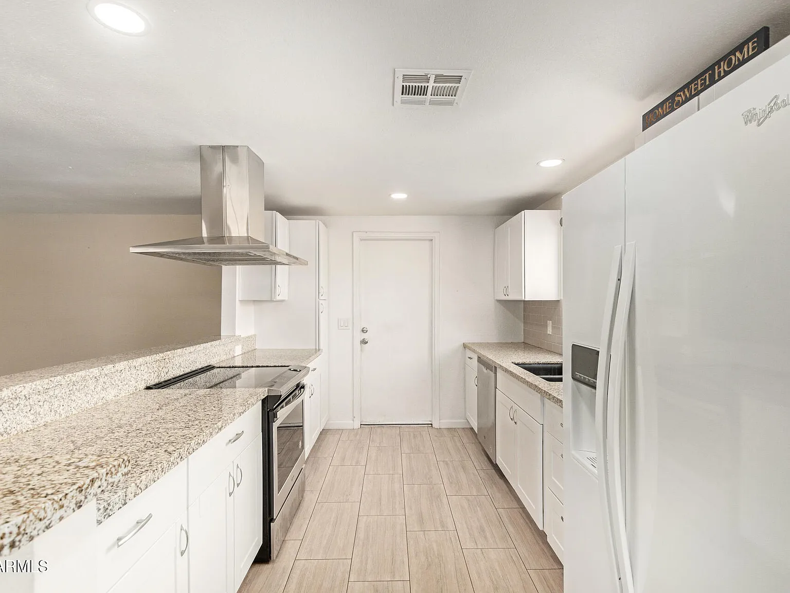 3 bed, 2.0 bath, 1249 sqft, $2,350 — Photo 4