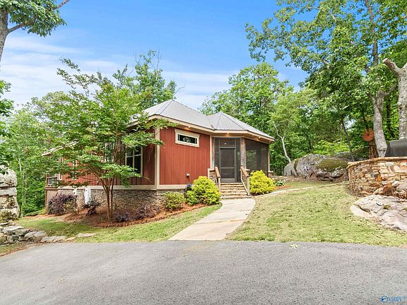 2nd image of 230 Wilson Rd