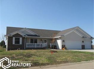 1901 S Meadow View Ave, Mount Pleasant, IA 52641