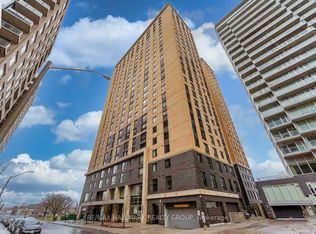 105 Champagne Ave S #1917, Ottawa, ON K1S 5E5