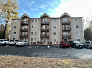 44 Maria Ave APT 206, Southbridge, MA 01550