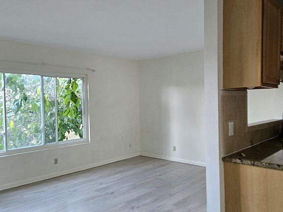 5th image of 4040 49th St APT 6
