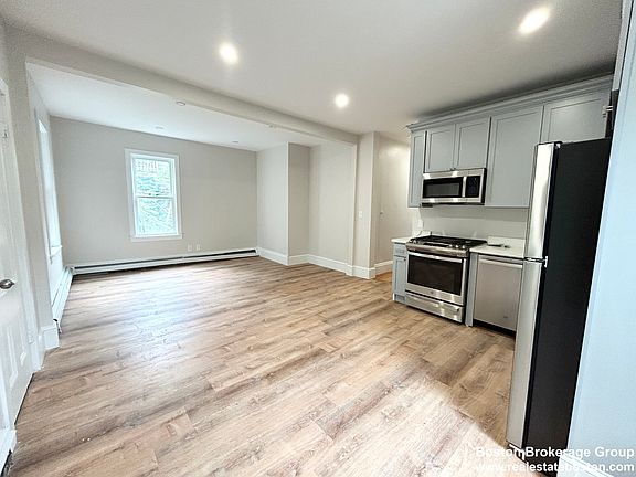 2nd image of 102 Buttonwood St #2