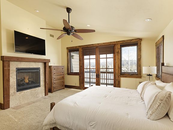 5th image of 4118 Crystal Bridge Dr