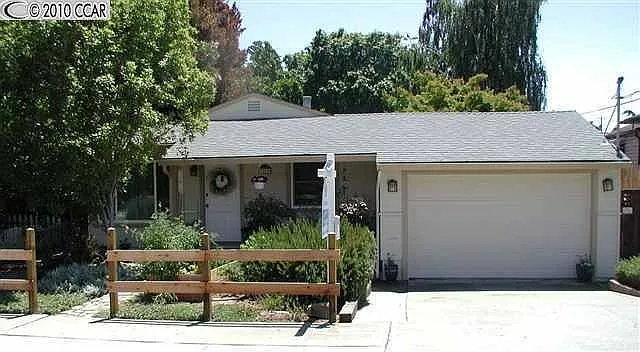 3763 Almond Ct photo 1